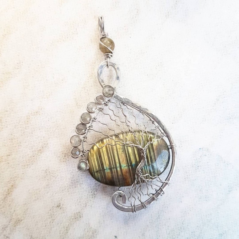 Superbe labradorite striée en pendentif argenté, avec ses perles et son arbre de vie - ci nature