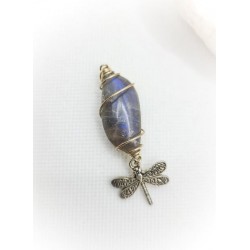 Pendentif en Labradorite et sa libellule - Bouclier protecteur - Ci nature